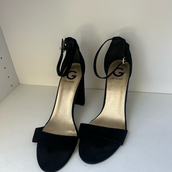 guess black classic chunky heels - Picture 4 of 7